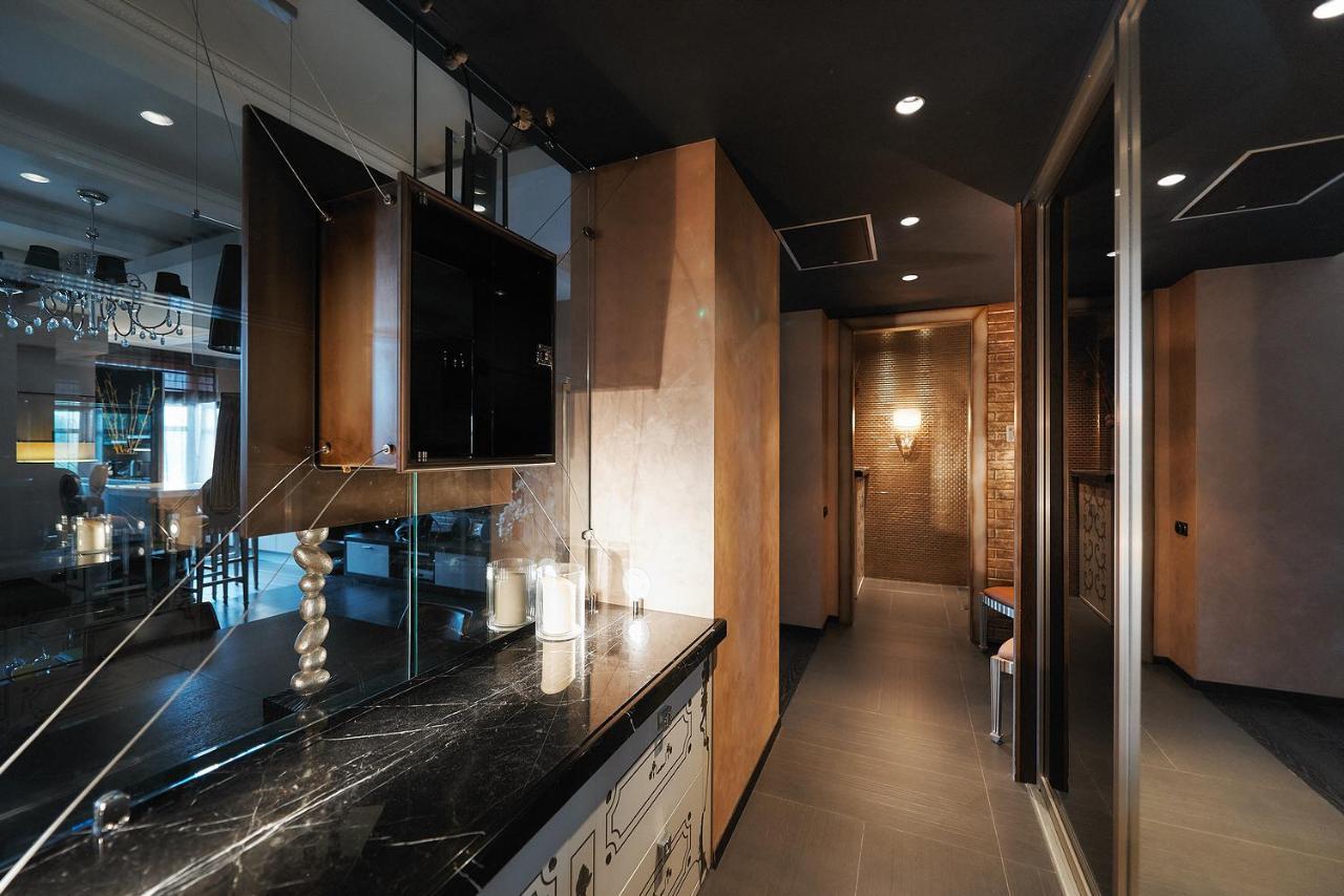 So Fashionable Apartment In The Heart Of ミンスク エクステリア 写真