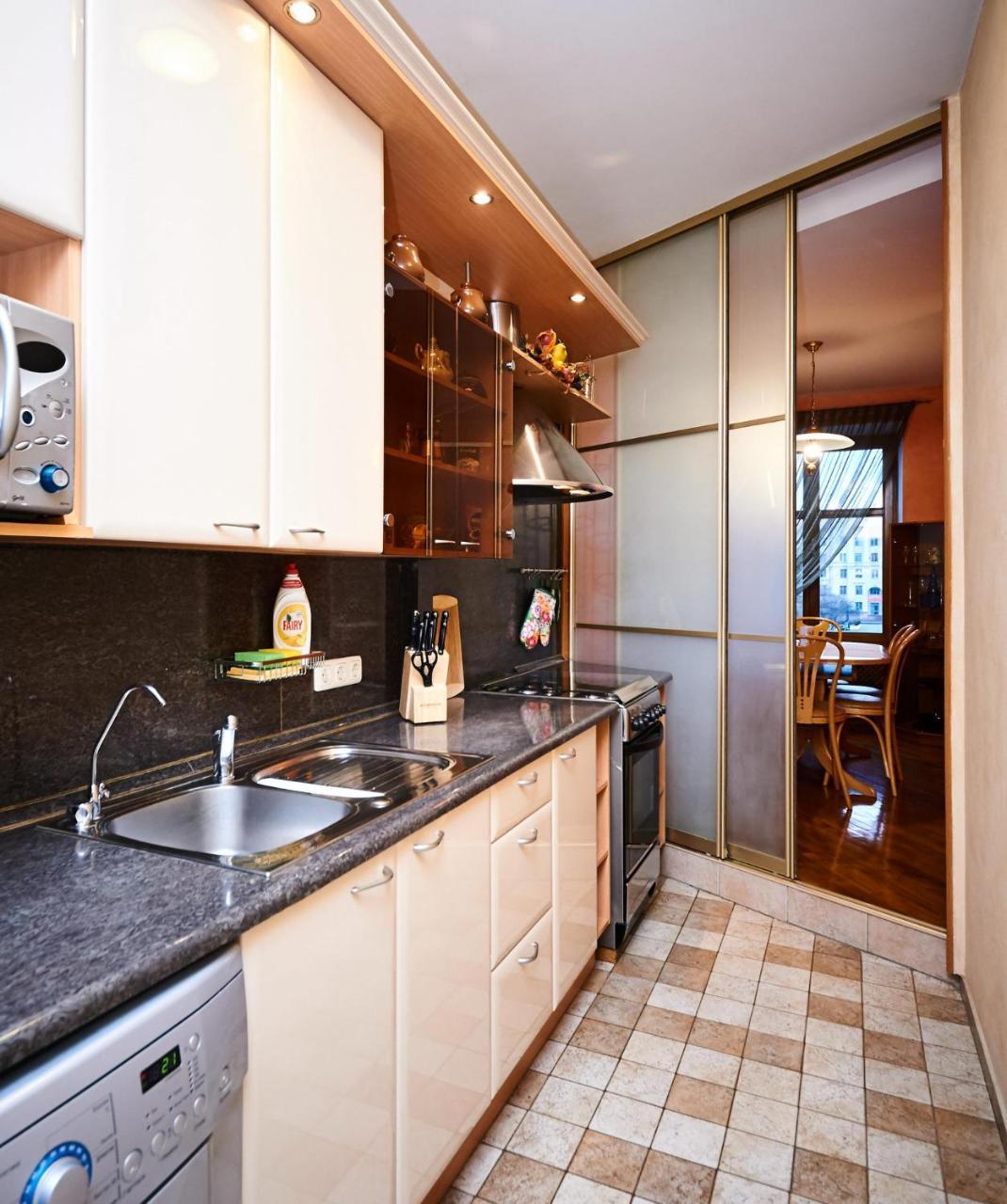 So Fashionable Apartment In The Heart Of ミンスク エクステリア 写真